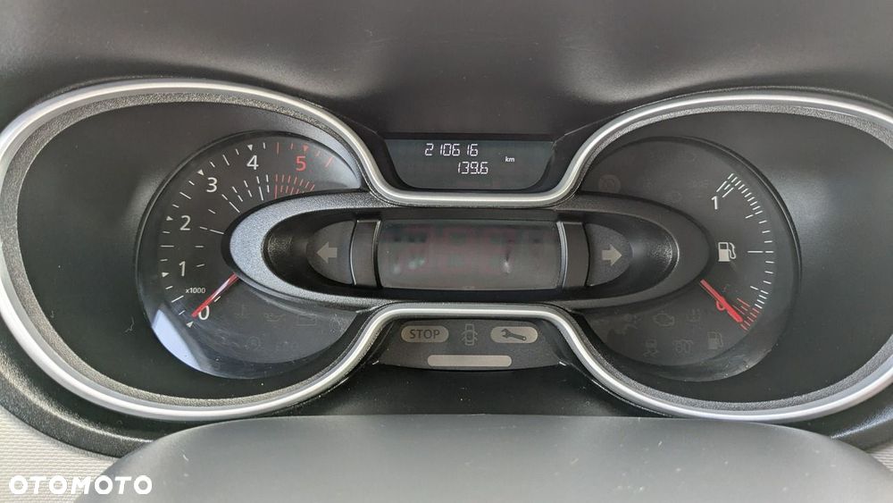 Renault Trafic - 19