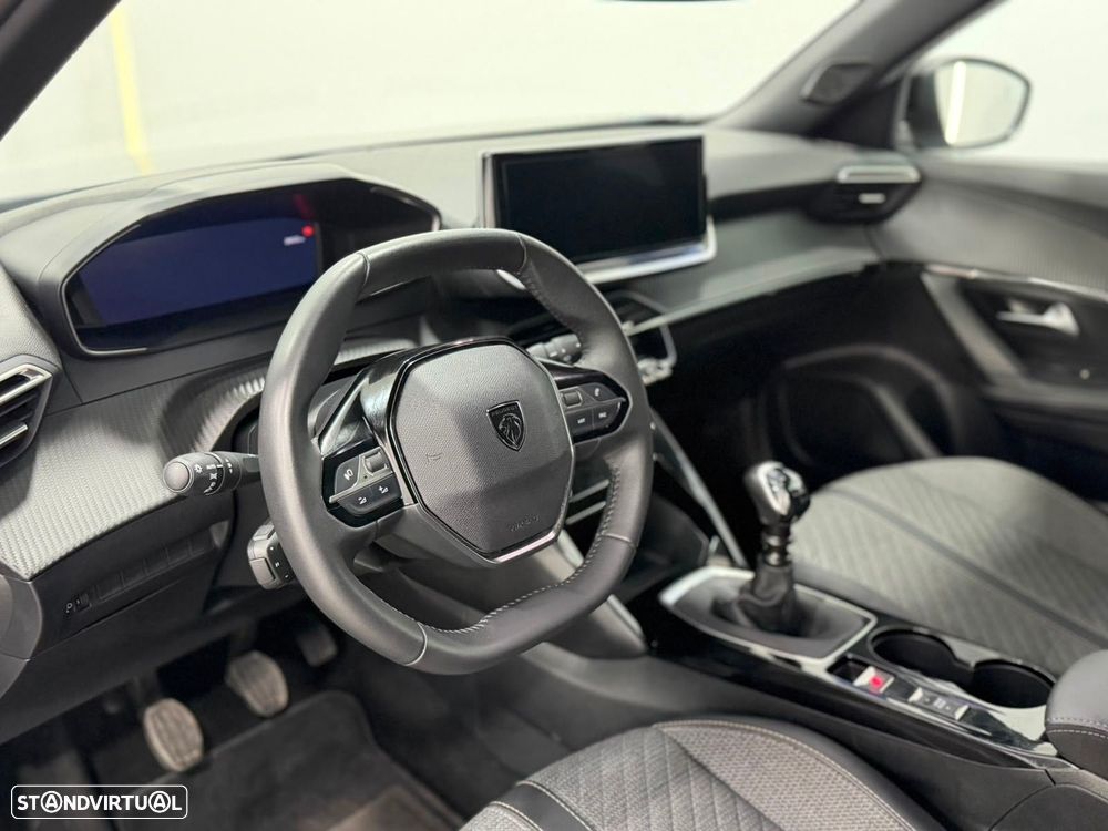 Peugeot 2008 1.2 PureTech Allure - 7