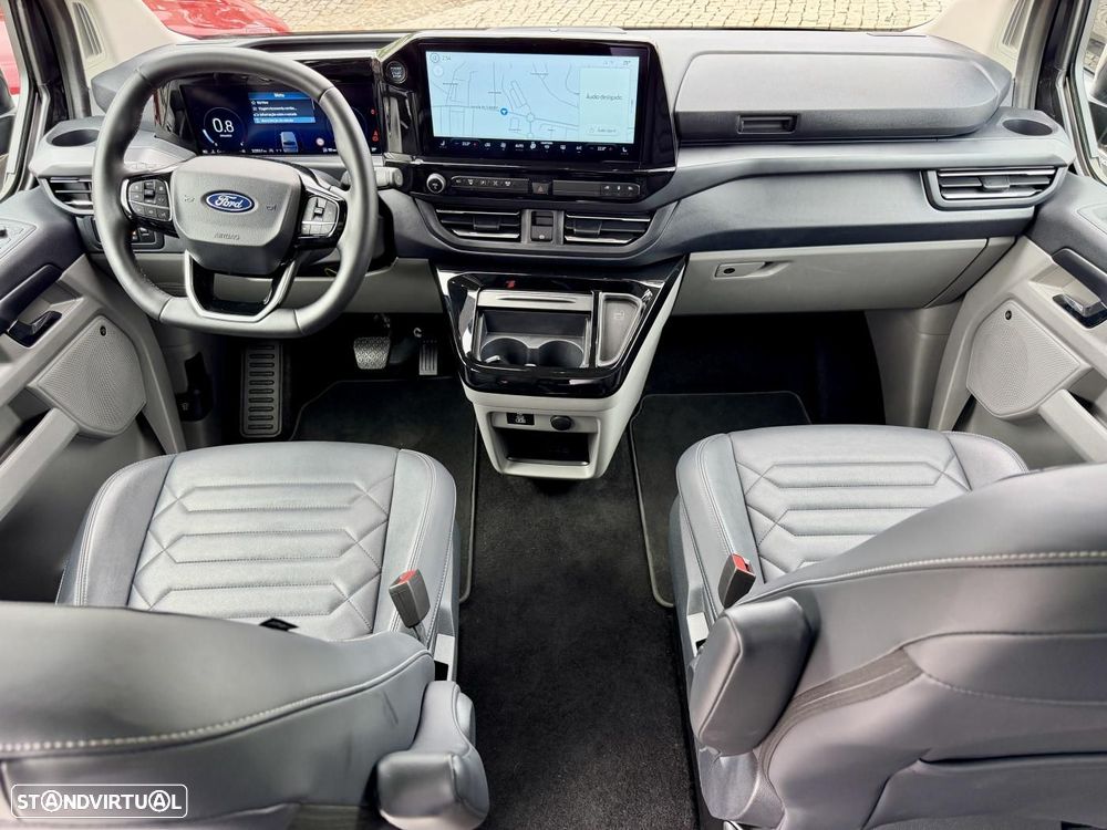 Ford Tourneo Custom - 18