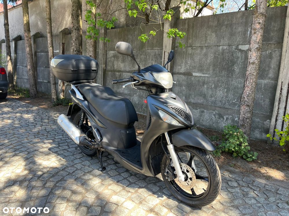 Suzuki Inny - 8