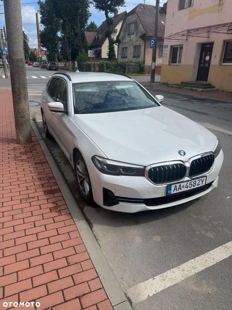 BMW Seria 5 530d xDrive mHEV - 2