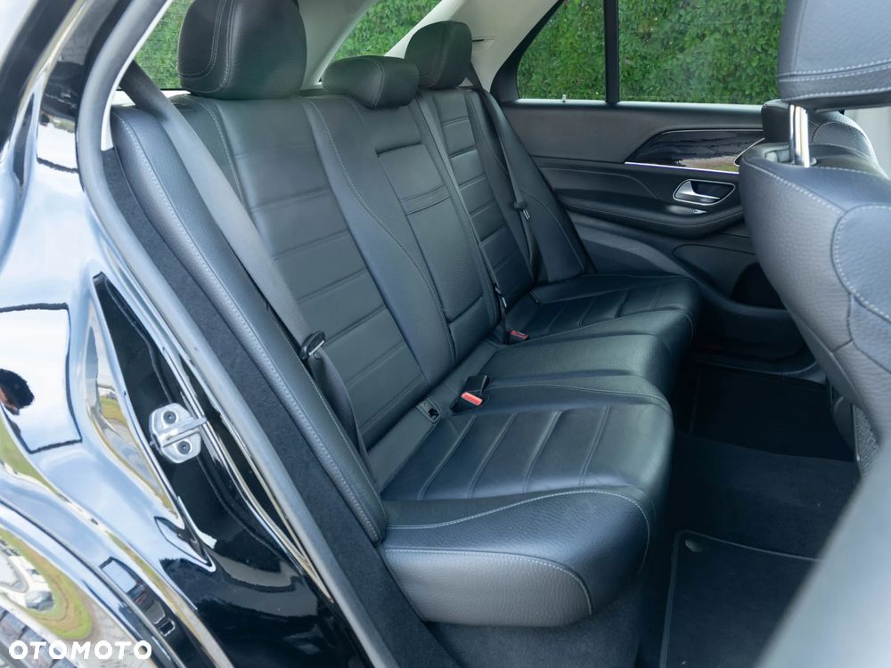 Mercedes-Benz GLE 300 d 4Matic 9G-TRONIC AMG Line - 20