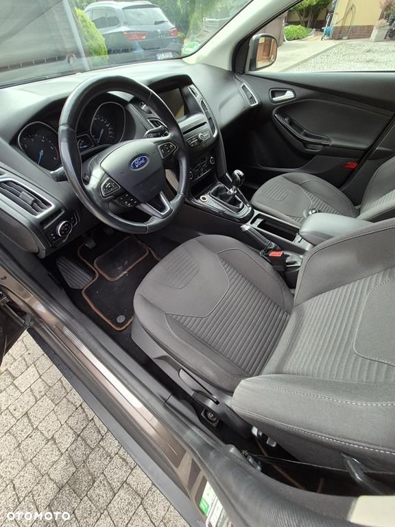 Ford Focus - 9