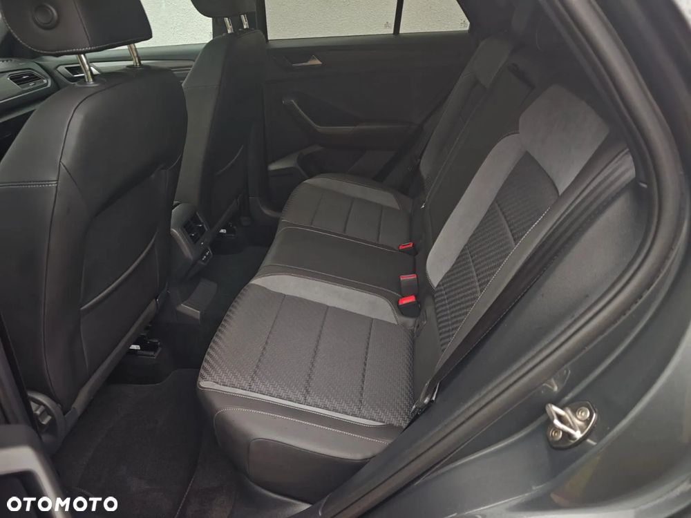 Volkswagen T-Roc 1.5 TSI R-Line - 12