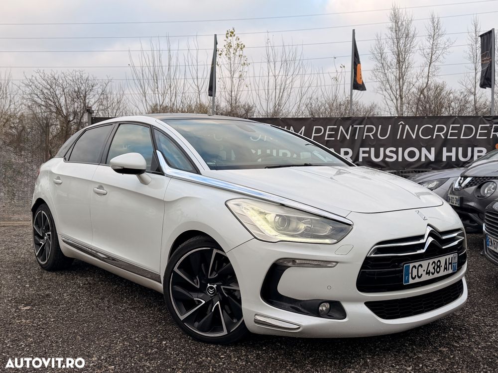 Citroën DS5 HDi 165 Aut. SportChic - 3