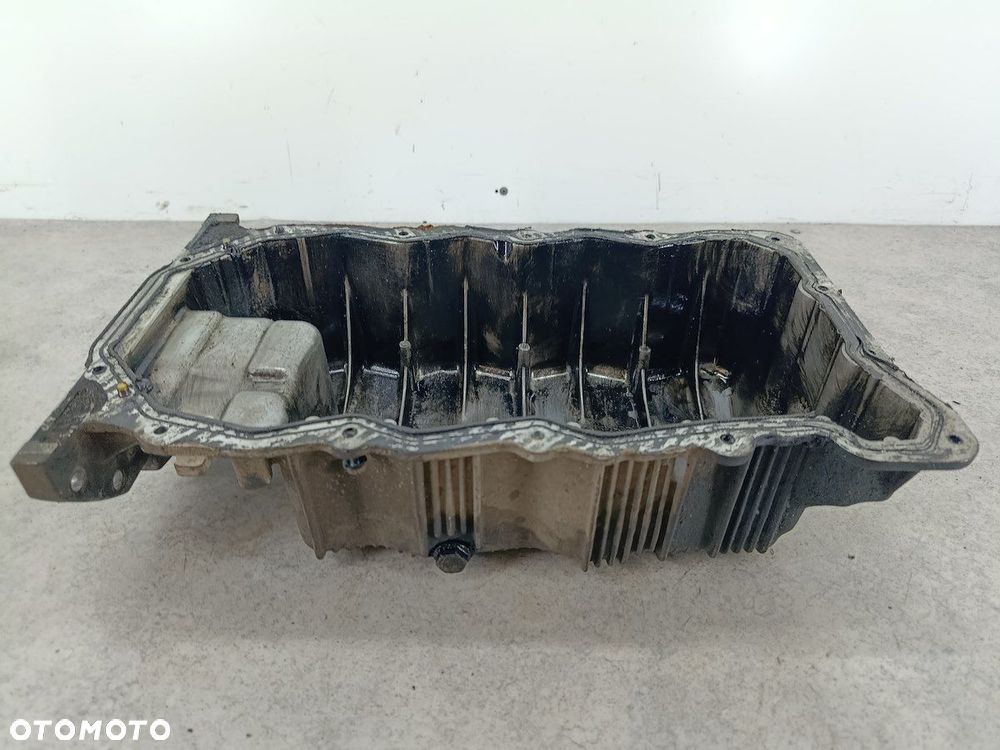 MISKA OLEJOWA HYUNDAI TUSCON I 2.0 CRDI - 2