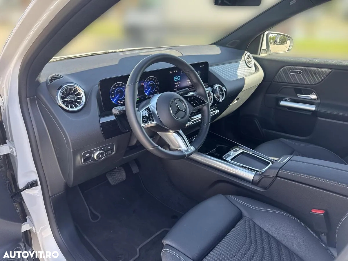 Mercedes-Benz EQA 300 4MATIC - 9