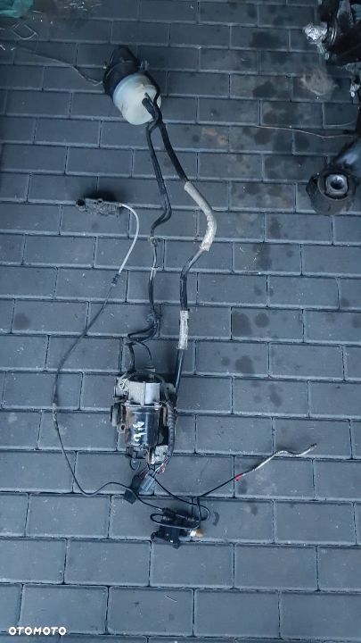 RANGE ROVER SPORT SPRĘŻARKA ZAWIESZENIA BH3219G525