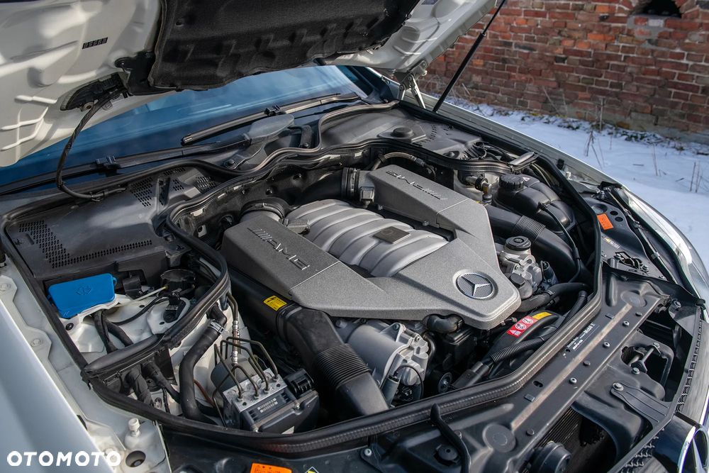 Mercedes-Benz CLS 63 AMG 7G-TRONIC - 31