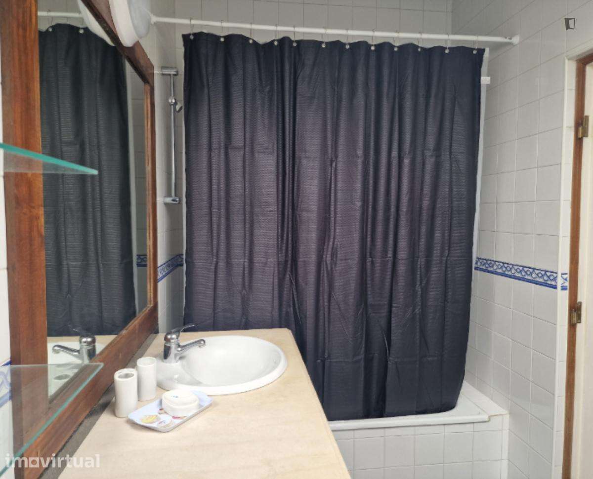 Quarto - localizado em Pontinha Lisbon - Grande imagem: 5/19