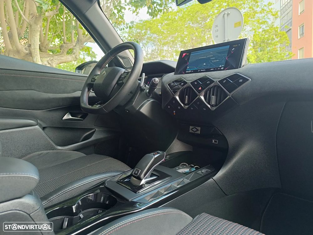 DS DS3 Crossback PureTech 130 Aut. PERFORMANCE LINE - 24