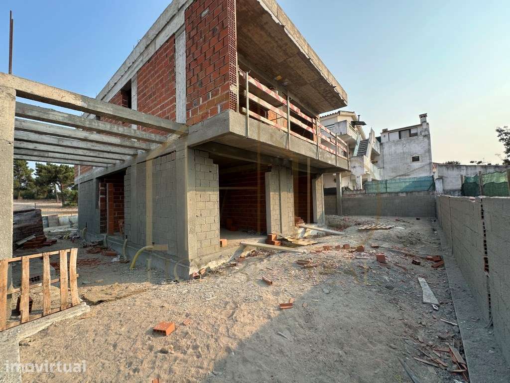 Moradia T3 com Pérgola e Espaço para Piscina. Pinhal do General. Fe... - Grande imagem: 2/12