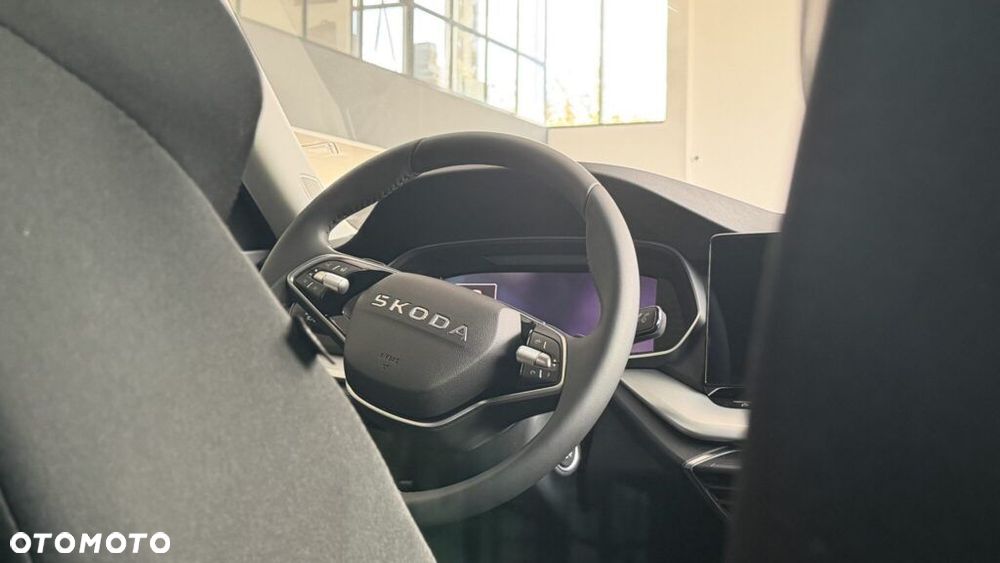 Skoda Octavia 2.0 TDI Edition 130 Selection DSG - 29