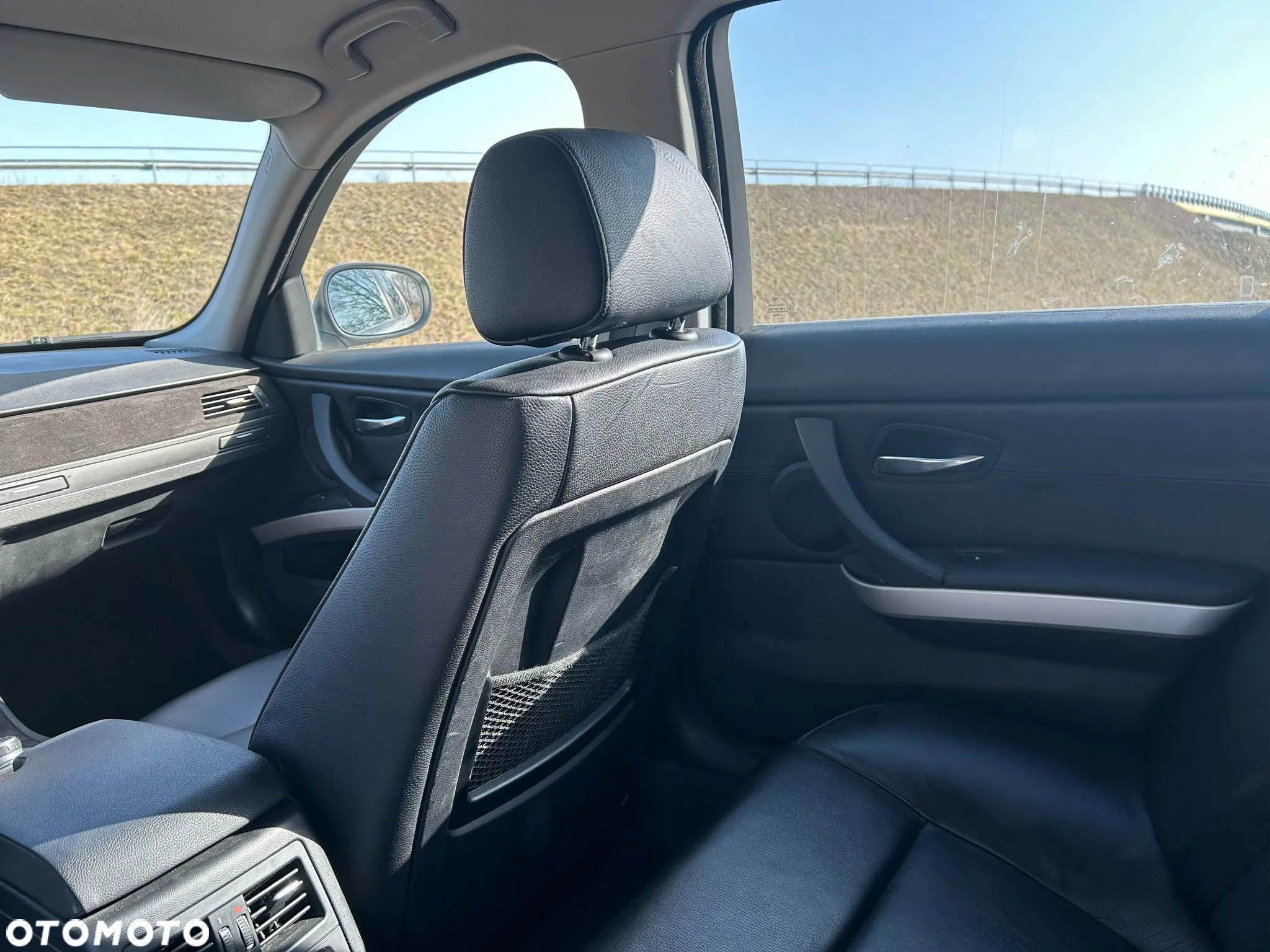 BMW Seria 3 316i - 11