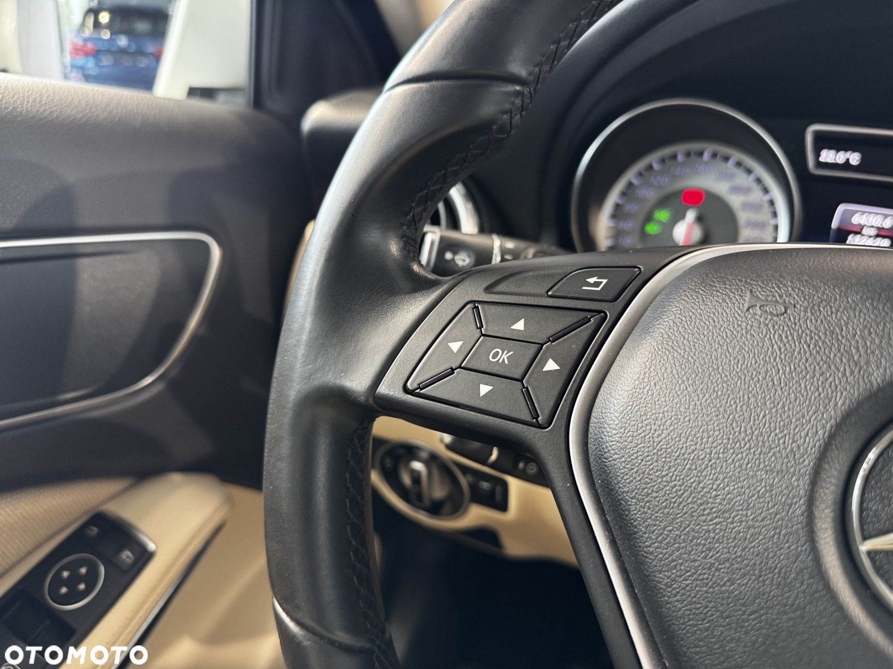 Mercedes-Benz GLA - 19