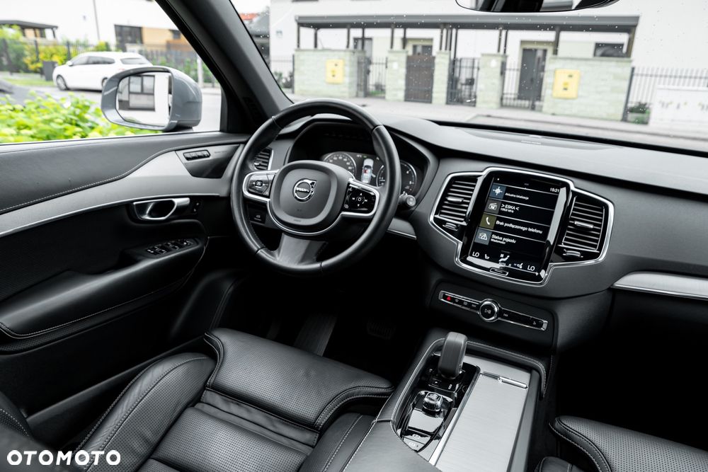 Volvo XC 90 B5 D AWD Ultimate Bright - 26