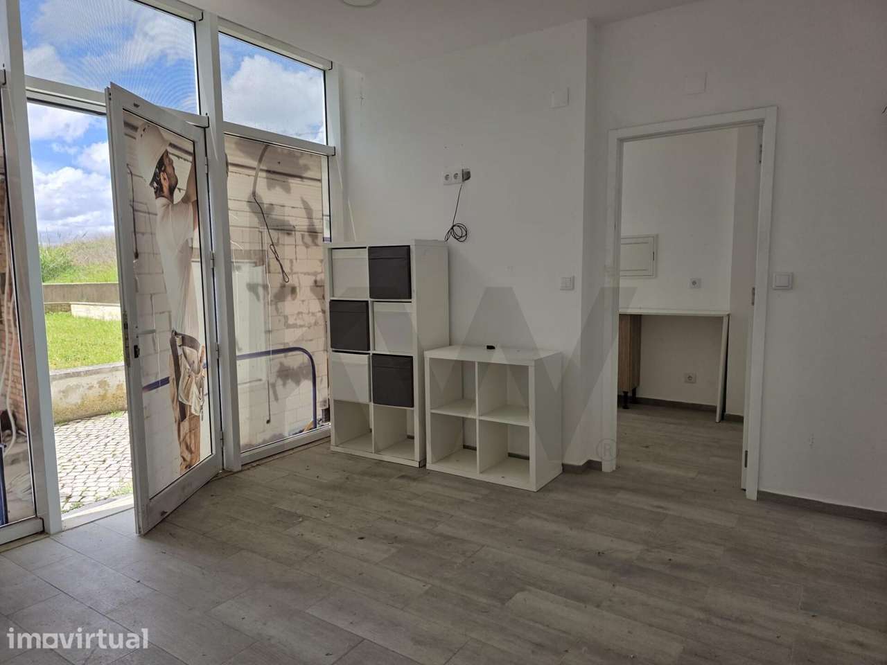 Loja com Garagem na Alta de Lisboa – Excelente Oportunidade de Investi - Grande imagem: 4/31