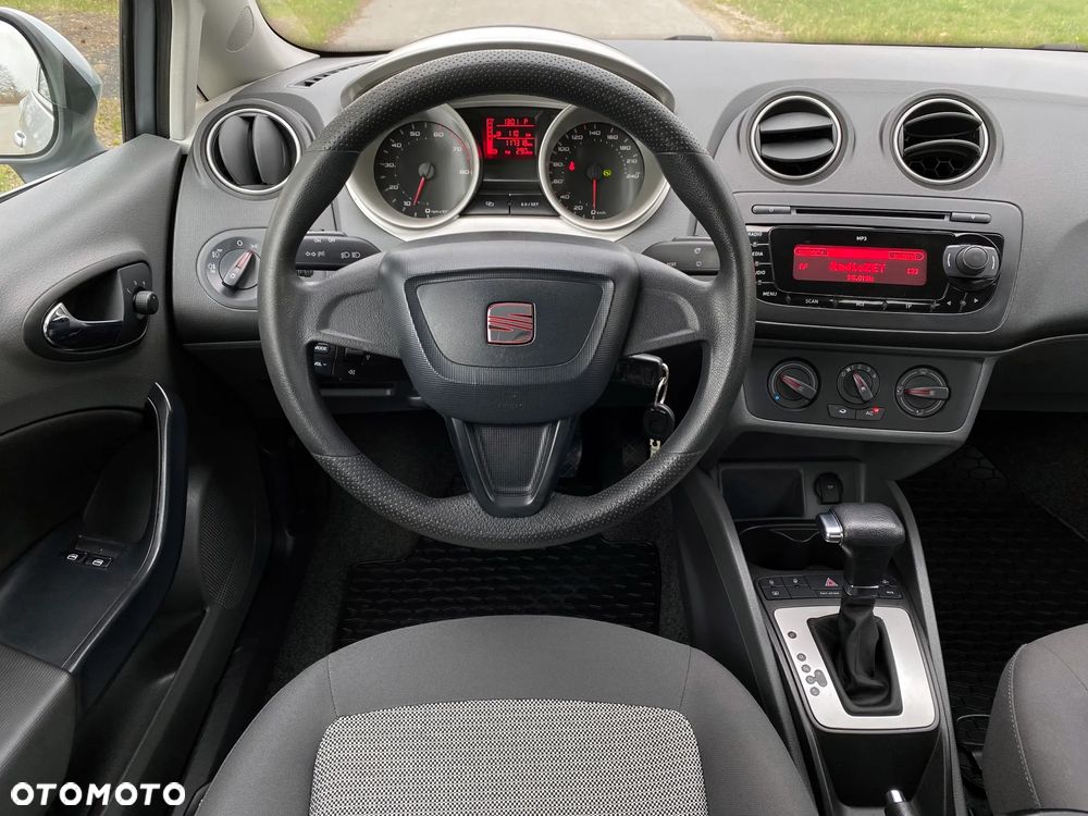 Seat Ibiza SC 1.6 16V DSG Style - 10