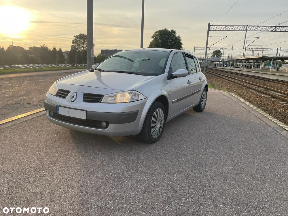 Renault Megane 2.0 16V Dynamique - 6