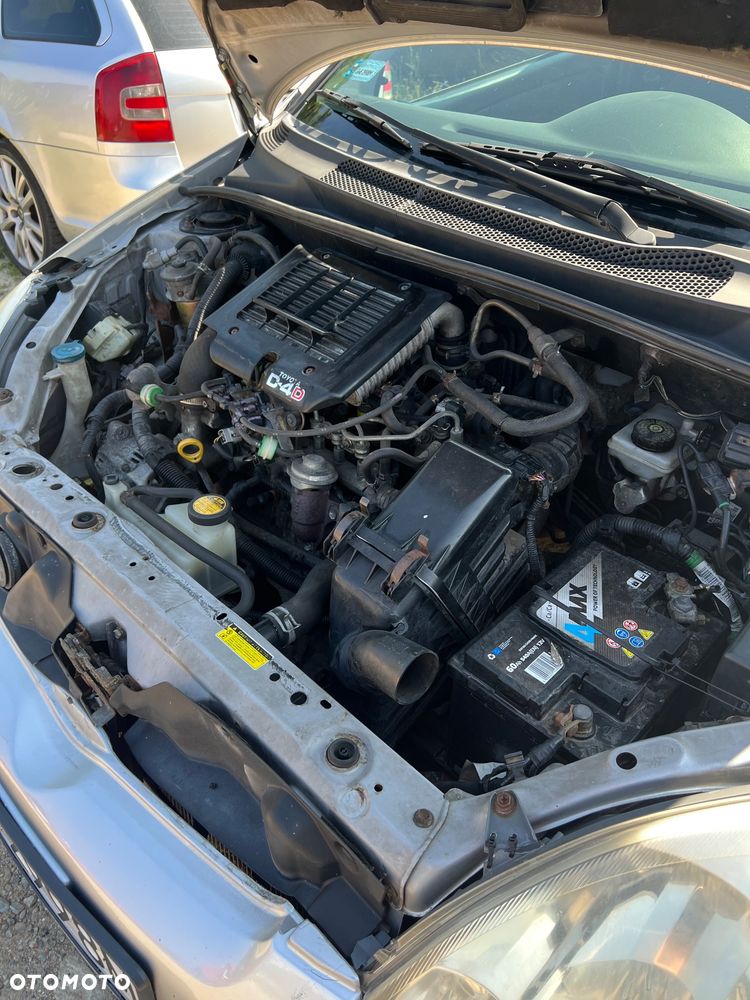 Toyota Yaris 1.4 D-4D Sol - 16