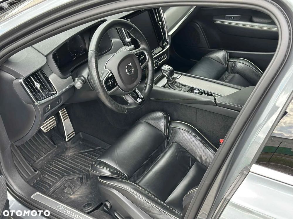 Volvo V90 D5 AWD R-Design - 7