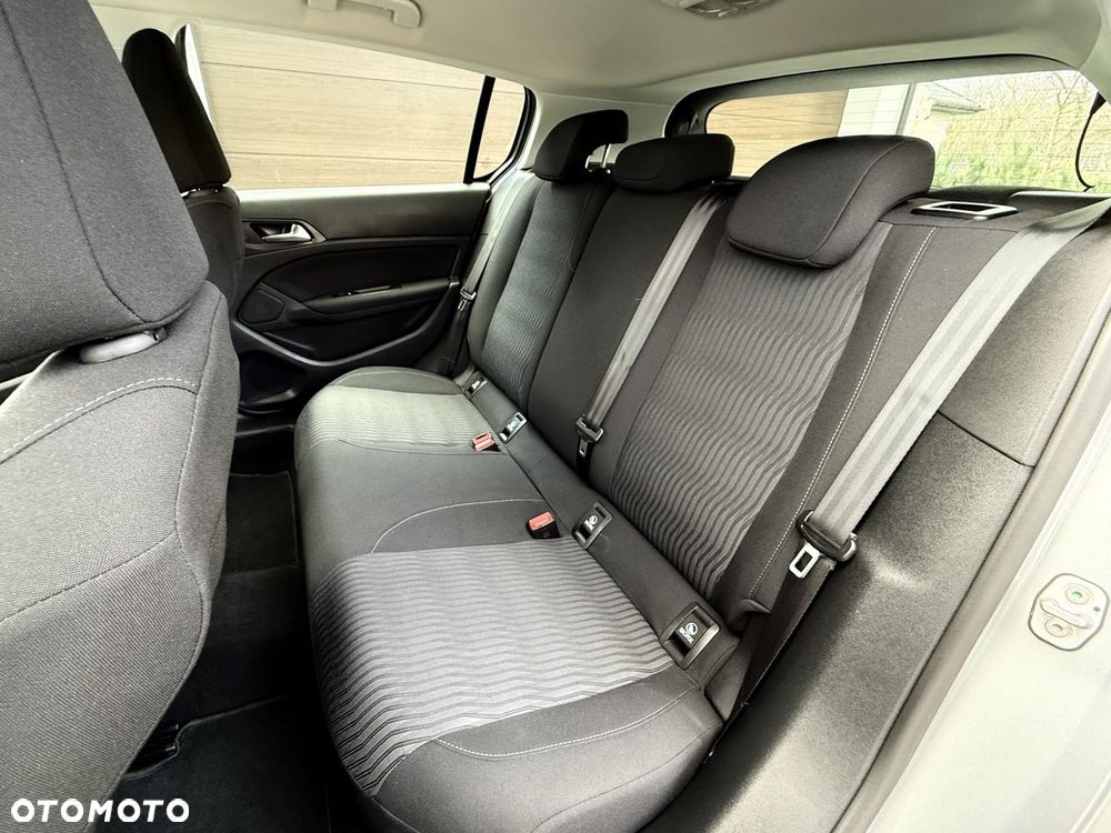Peugeot 308 125 THP Active - 18