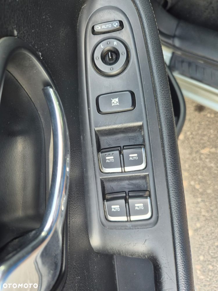 Kia Carens 1.6 GDI L 7os EU6 - 20