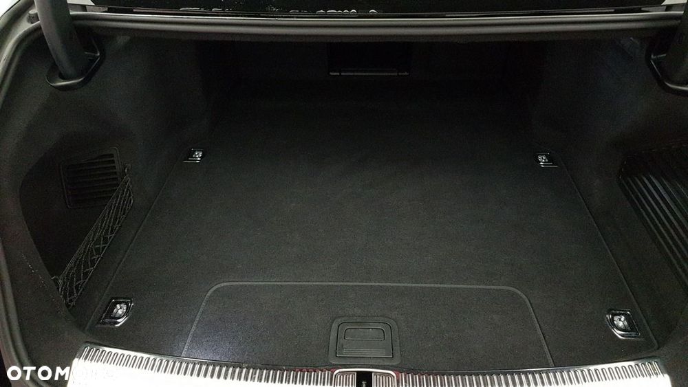 Audi A8 - 31
