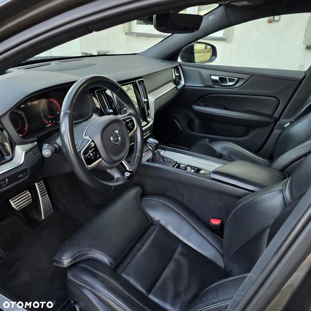 Volvo V60 D4 Geartronic R-Design - 14