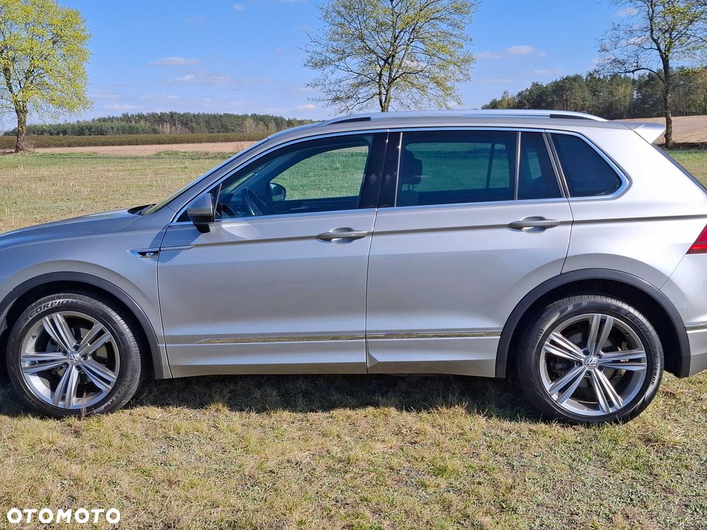 Volkswagen Tiguan - 1