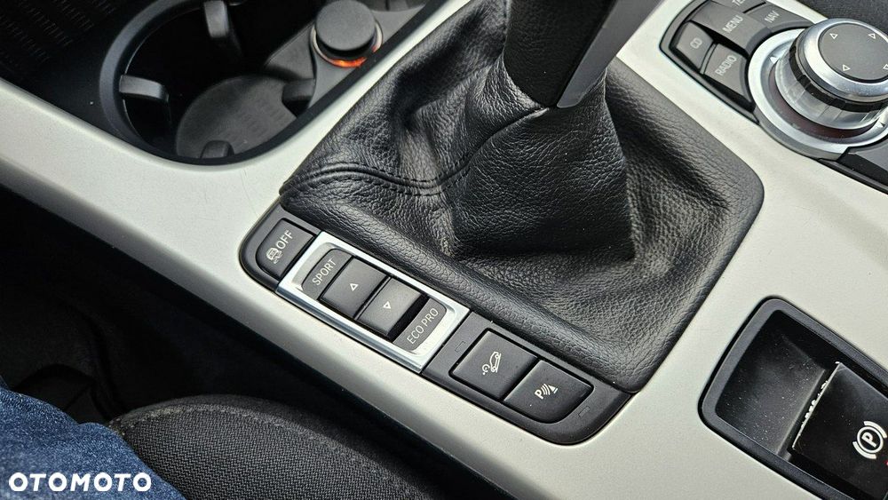 BMW X3 xDrive20d - 33