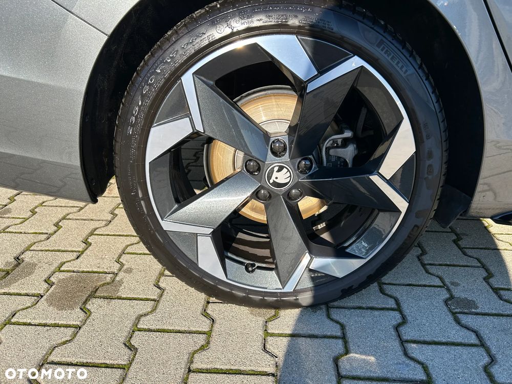 Skoda Superb 2.0 TDI SCR 4x4 Sportline DSG - 6