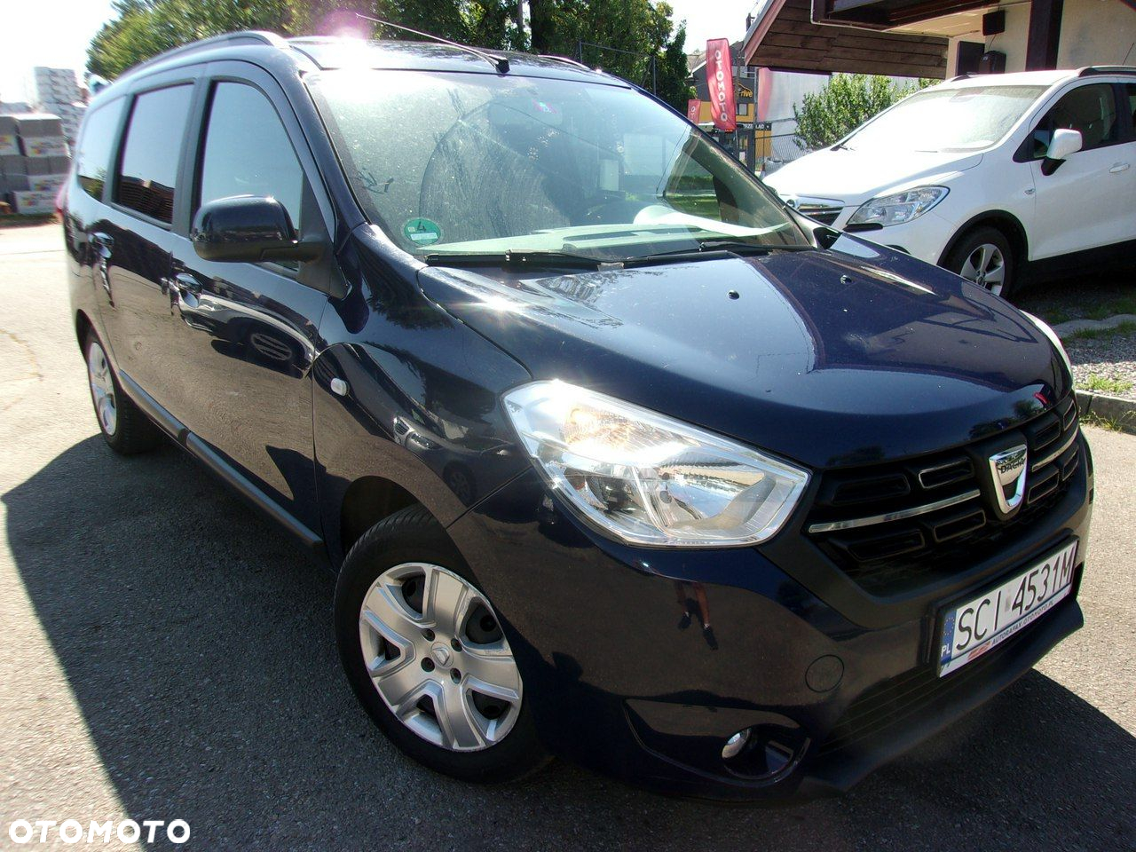 Dacia Lodgy 1.6 SCe Laureate S&S - 4