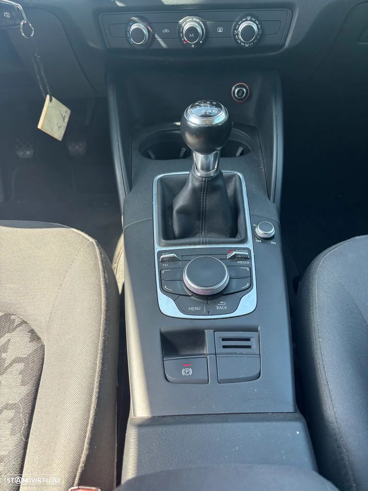 Audi A3 Sportback 1.6 TDI Advance Ultra - 2