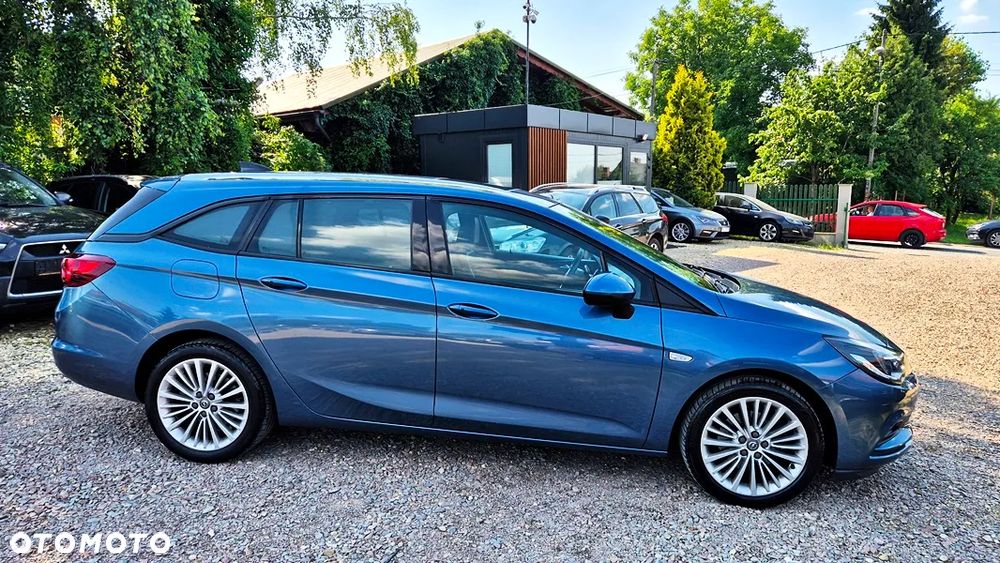 Opel Astra 1.6 T Elite S&S - 9