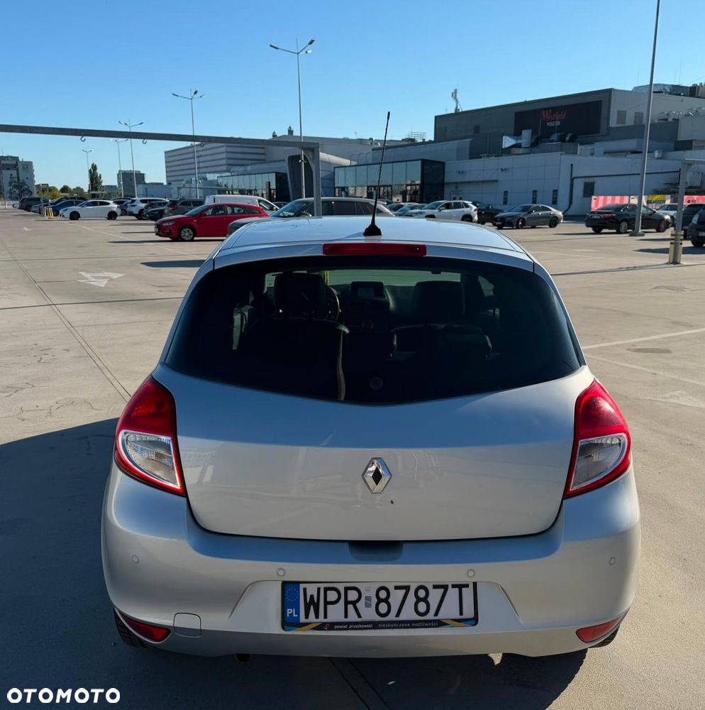 Renault Clio 1.6 16V Dynamique - 24