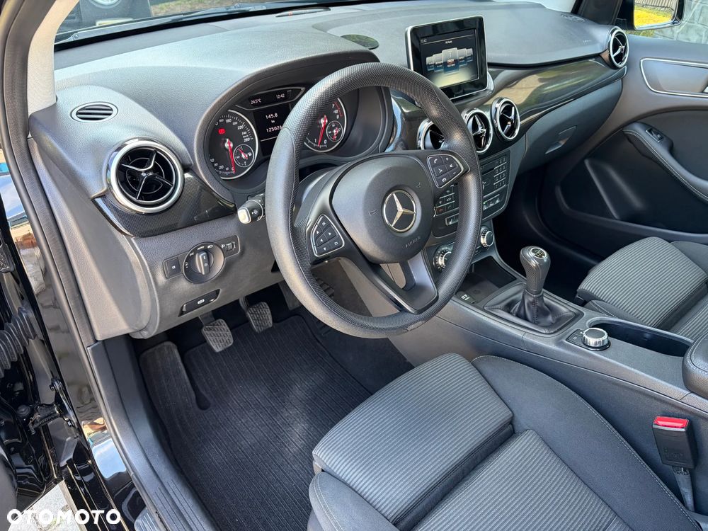 Mercedes-Benz Klasa B 180 BlueEFFICIENCY Edition Style - 10