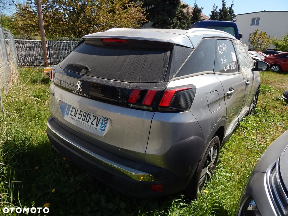 Peugeot 3008 PureTech 130 Stop & Start GPF EAT8 Allure Business-Paket - 25