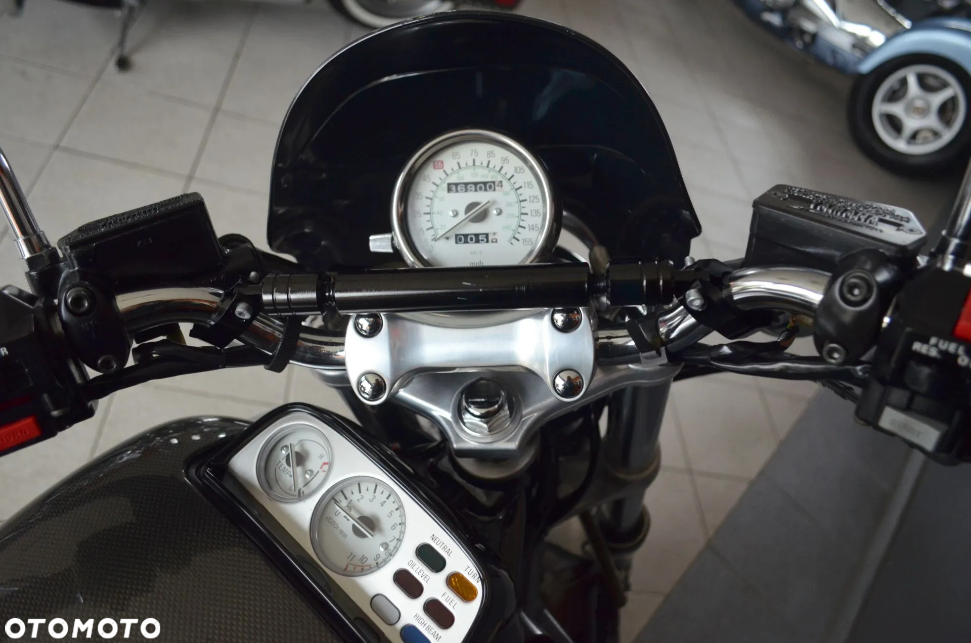 Yamaha V-MAX - 36