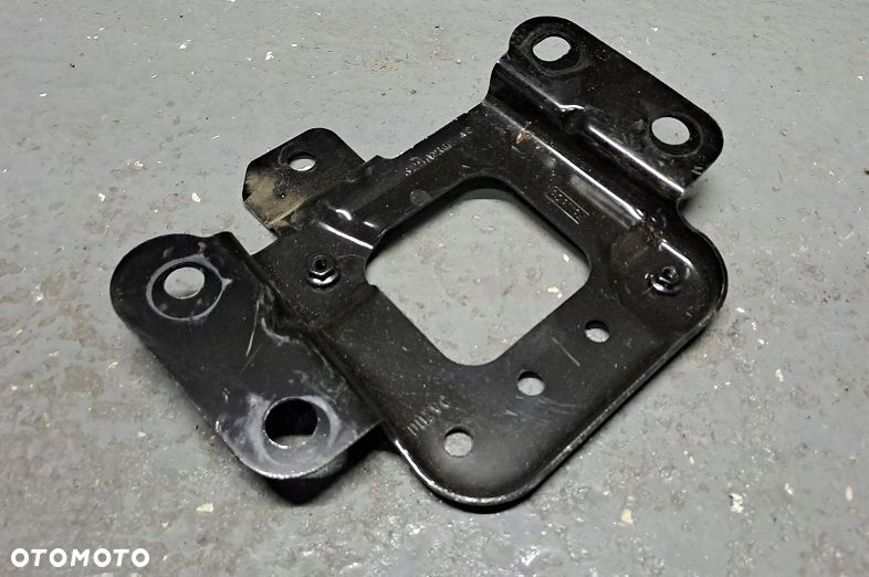 ford mondeo mk5 łapa mocowanie skrzyni biegów - 1