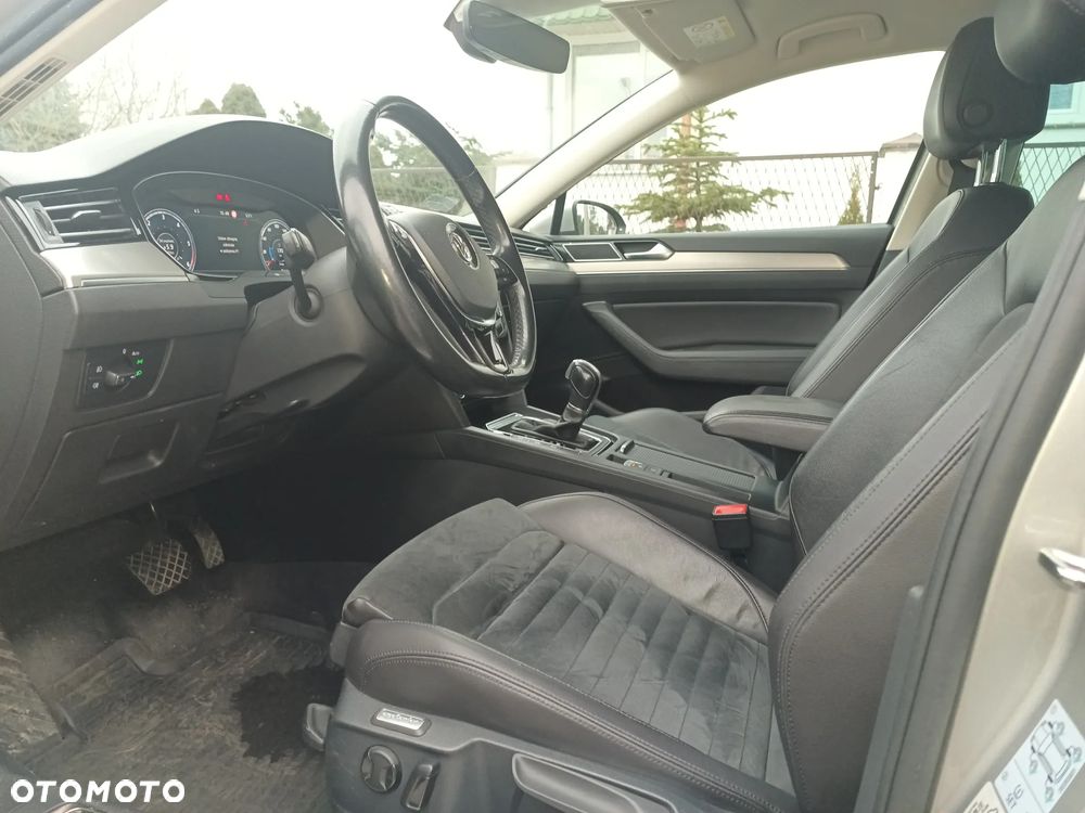 Volkswagen Passat 2.0 TDI BMT Highline DSG - 11