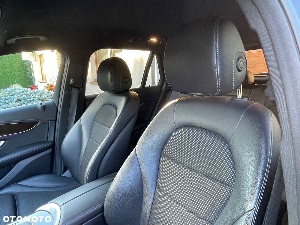 Mercedes-Benz GLC 300 d 4Matic 9G-TRONIC - 11
