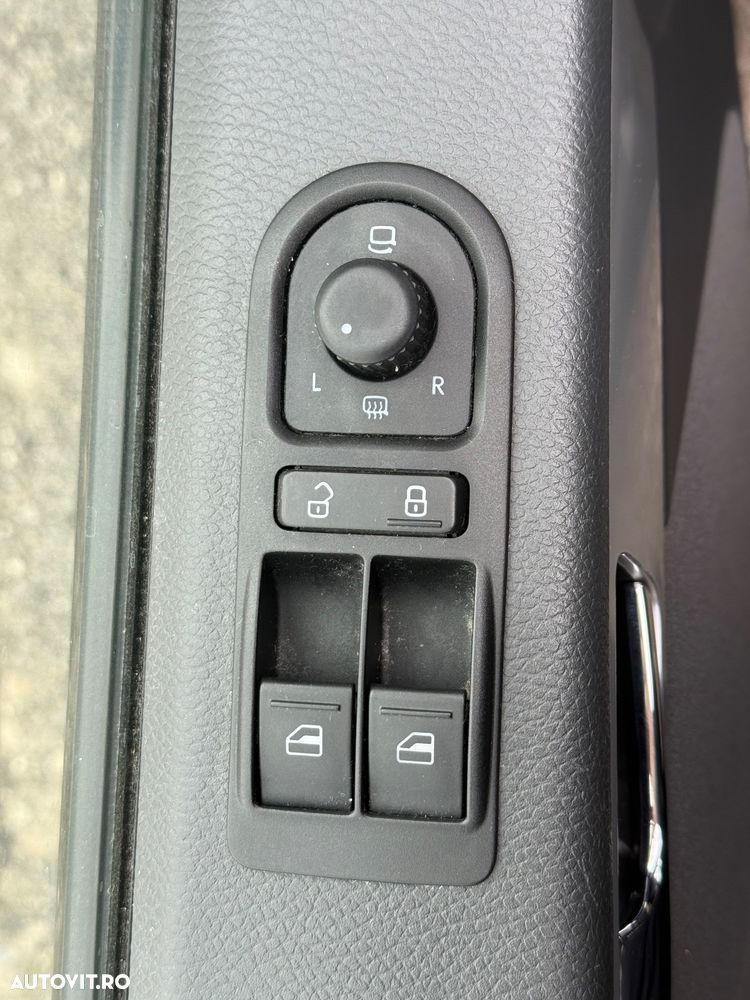 Volkswagen Transporter - 24