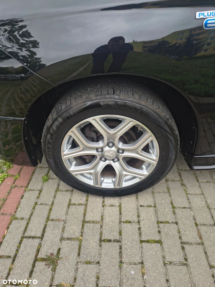 Mitsubishi Outlander Instyle NAVI + - 12