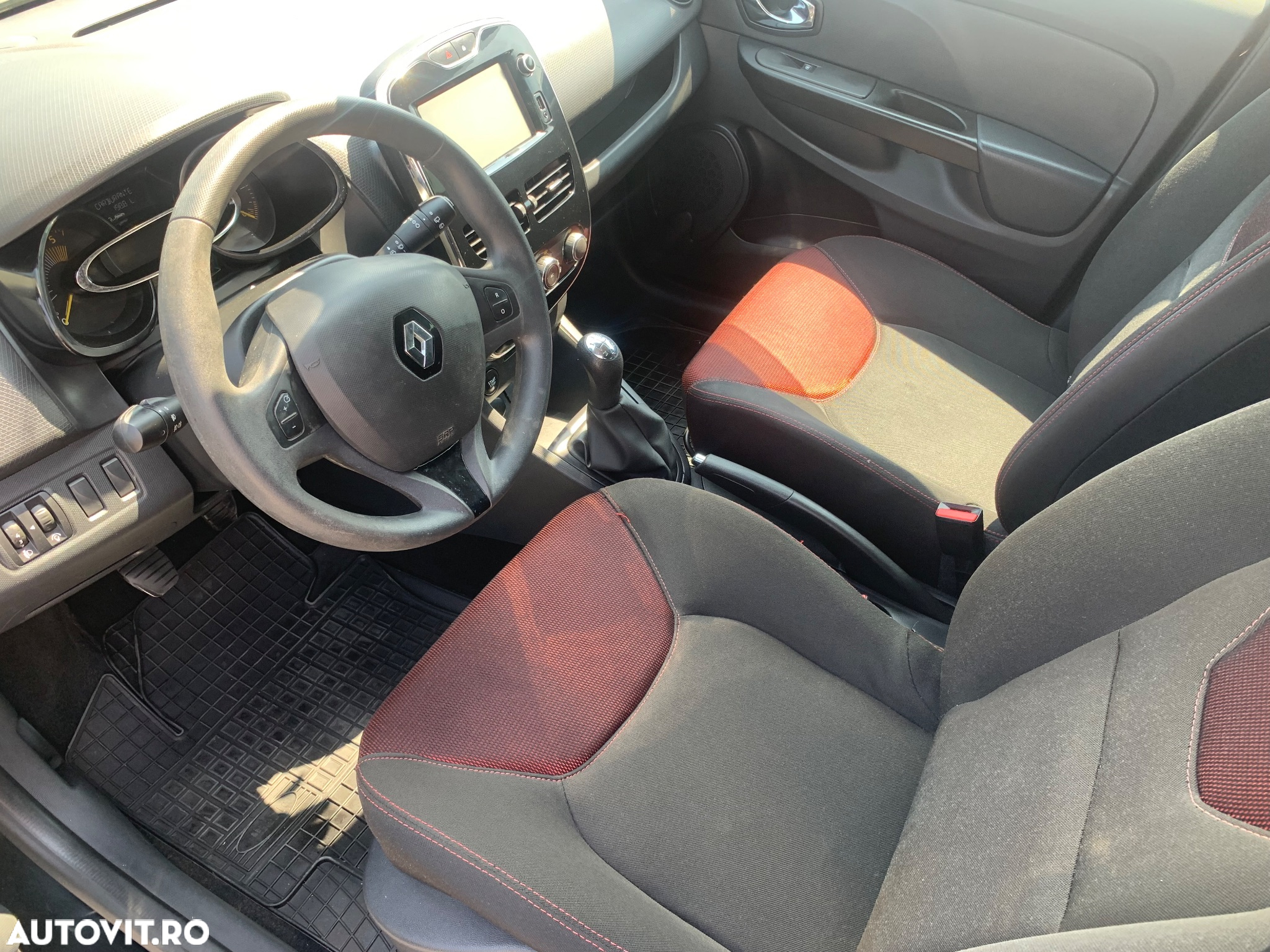 Renault Clio dCi 90 Limited - 5