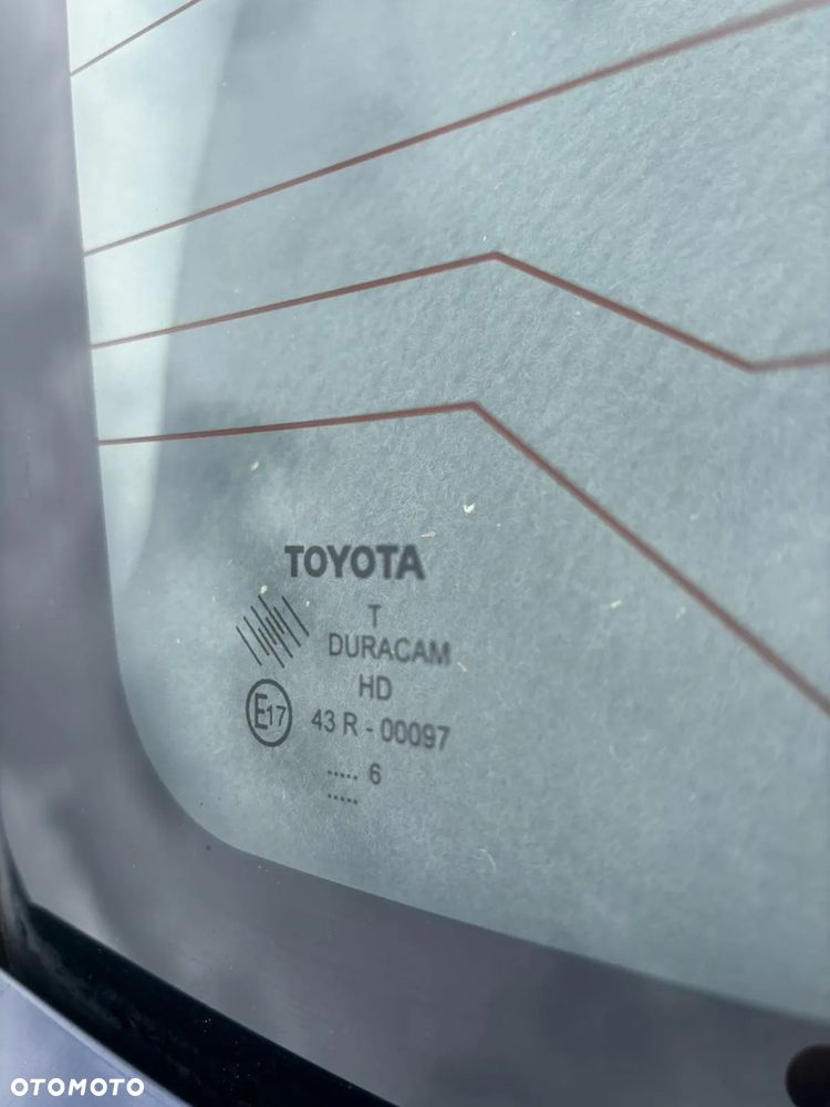Toyota Corolla 1.6 VVT-i Sol - 27