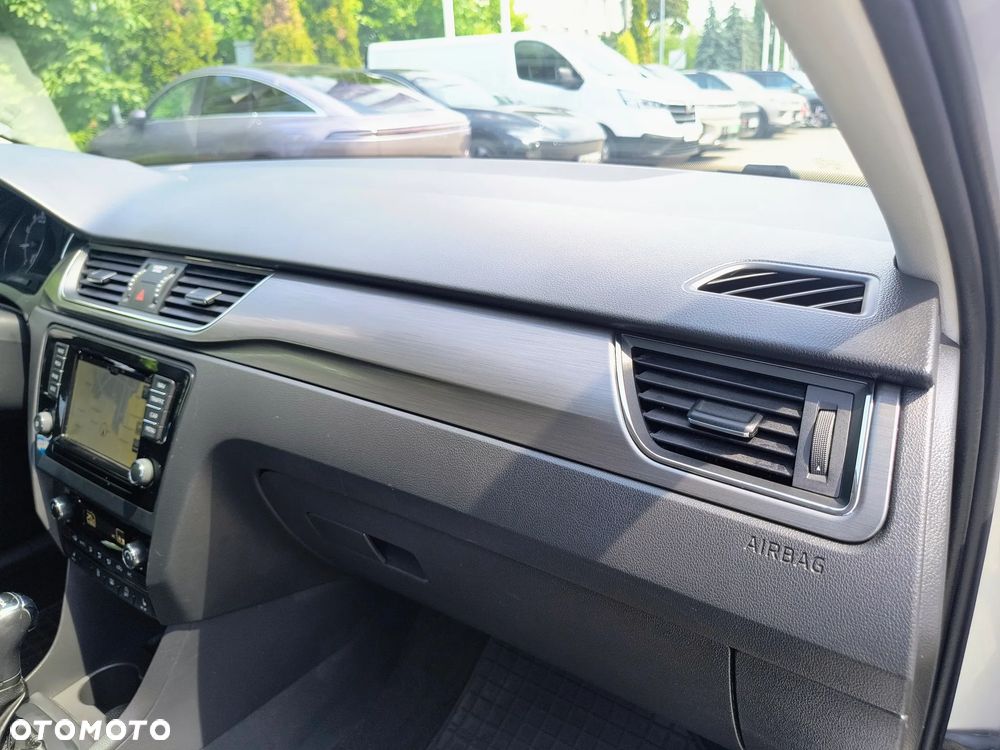 Skoda RAPID - 18