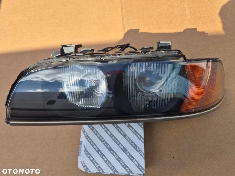 BMW E39 lampa lewa.Ksenon.HELLA. - 1