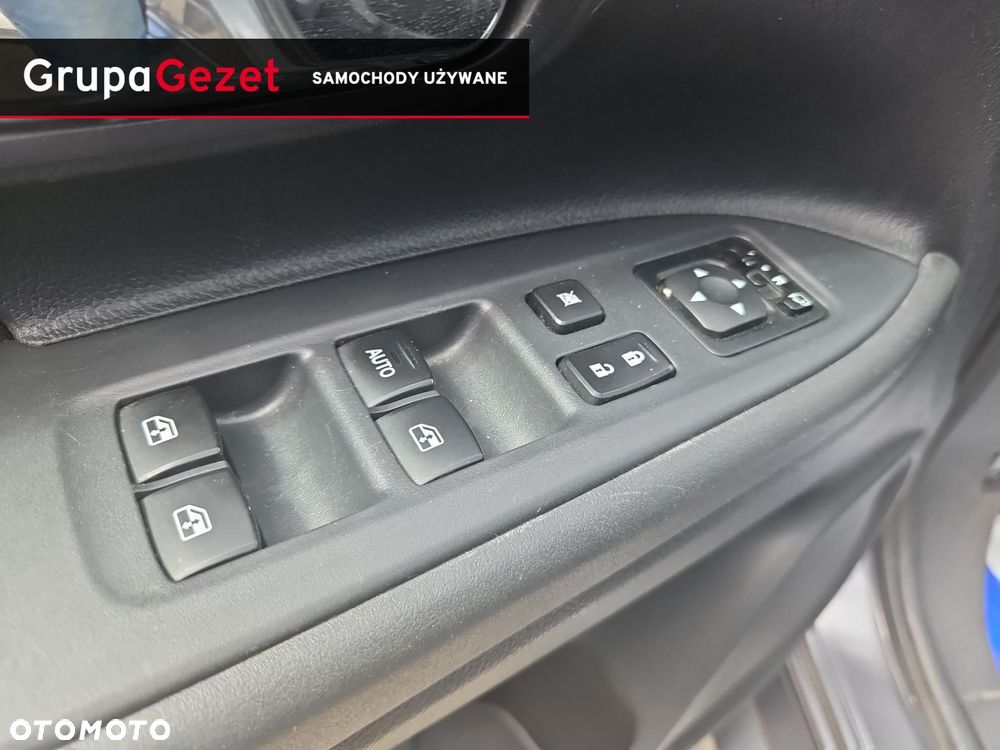 Mitsubishi Outlander - 21