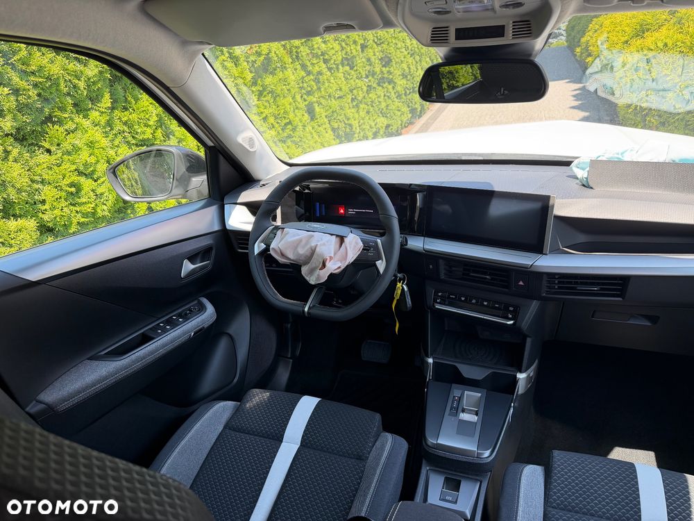 Opel Frontera - 12